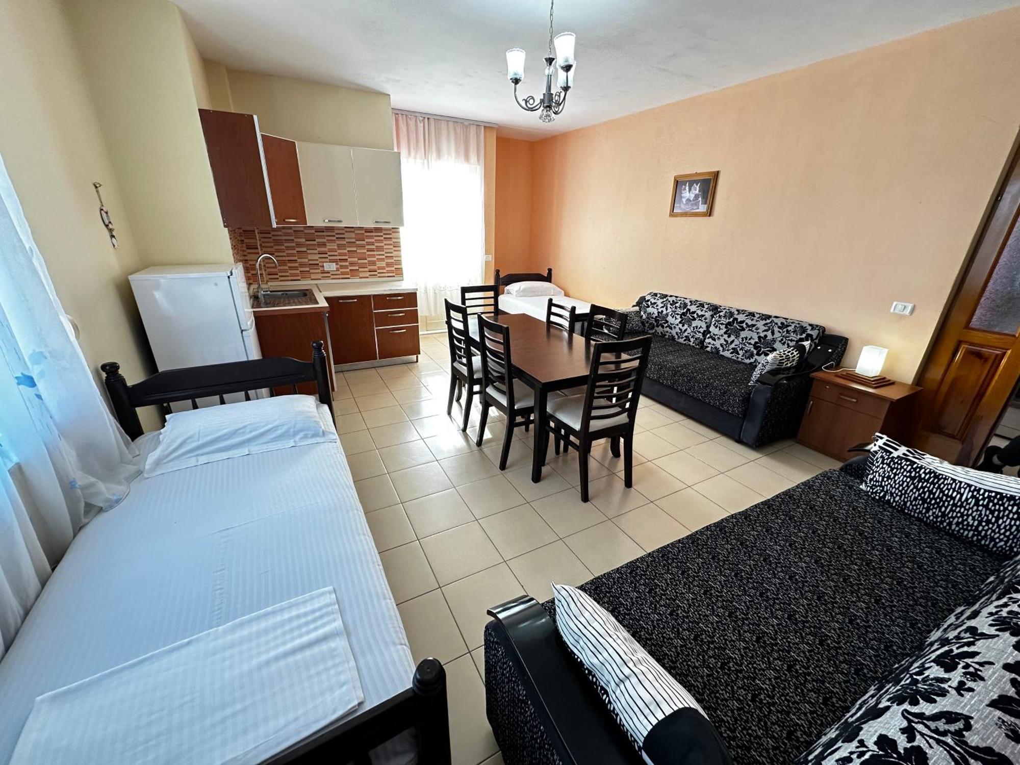 Romance Holiday Garden Inn Δυρράχιο Εξωτερικό φωτογραφία