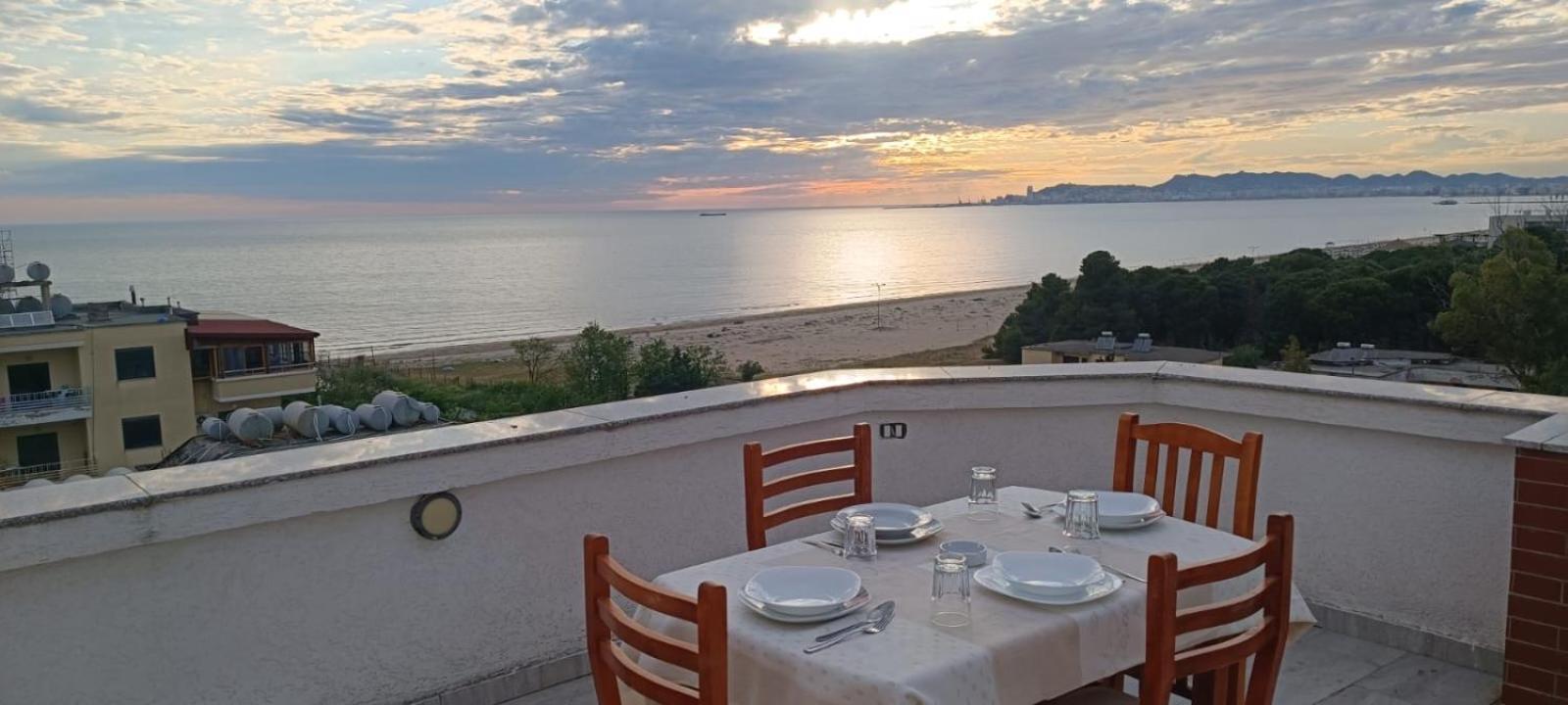Romance Holiday Garden Inn Δυρράχιο Εξωτερικό φωτογραφία